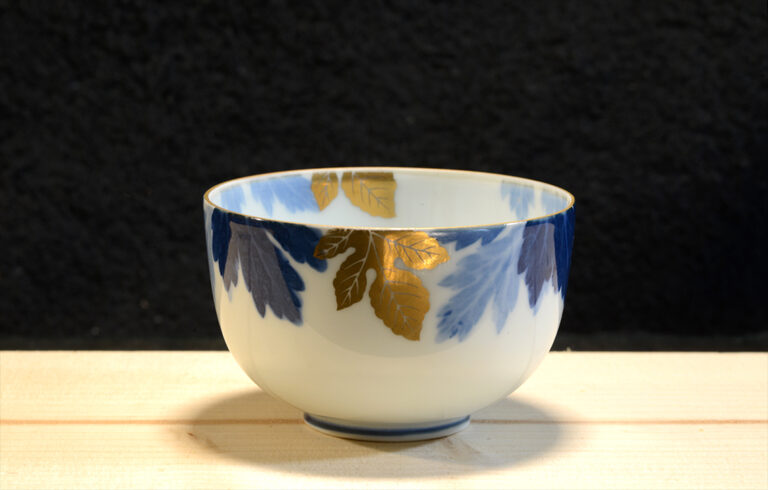 Arita levél teáscsésze