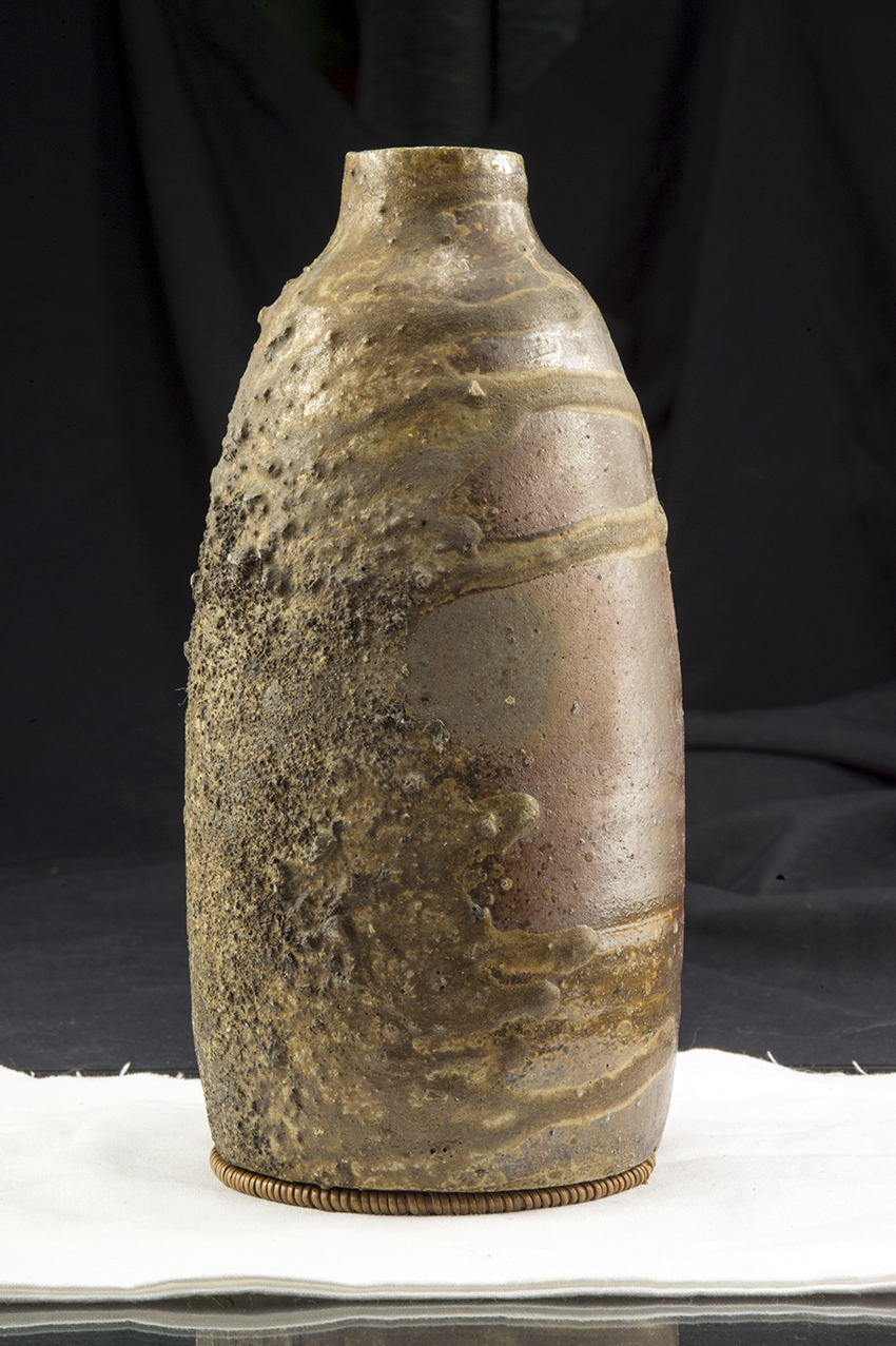 Fatüzes bizen virágváza