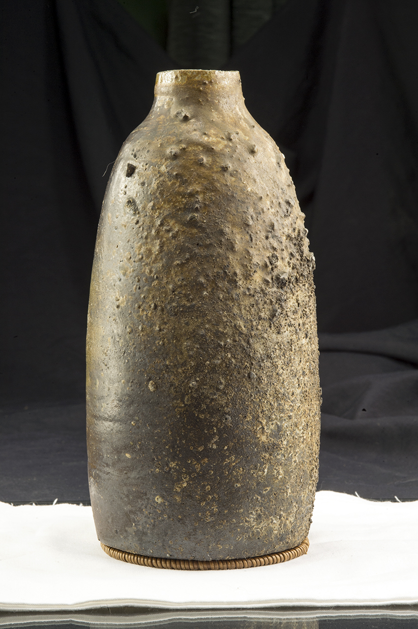 Fatüzes bizen virágváza