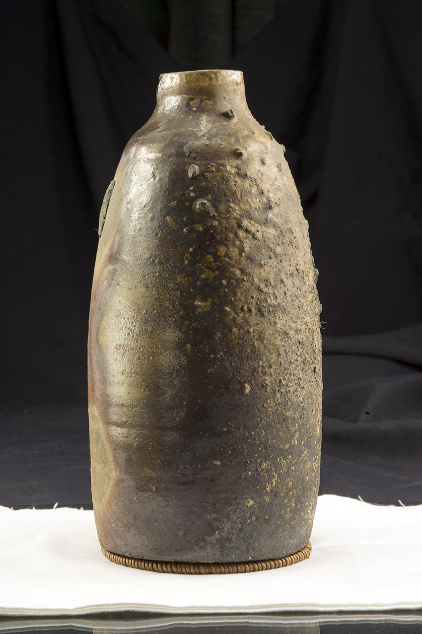 Fatüzes bizen virágváza