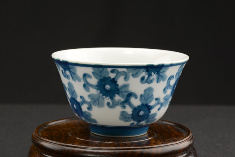 Kézzel festett porcelán kyotói teáscsésze