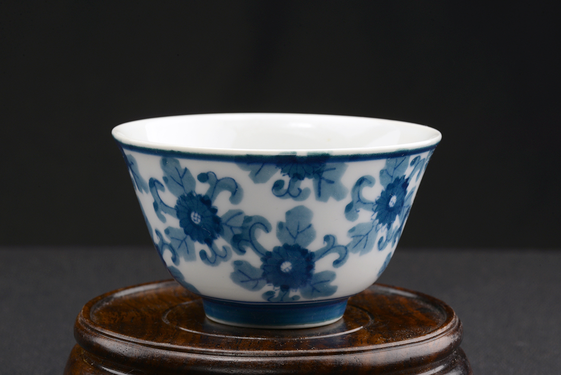 Kézzel festett porcelán kyotói teáscsésze