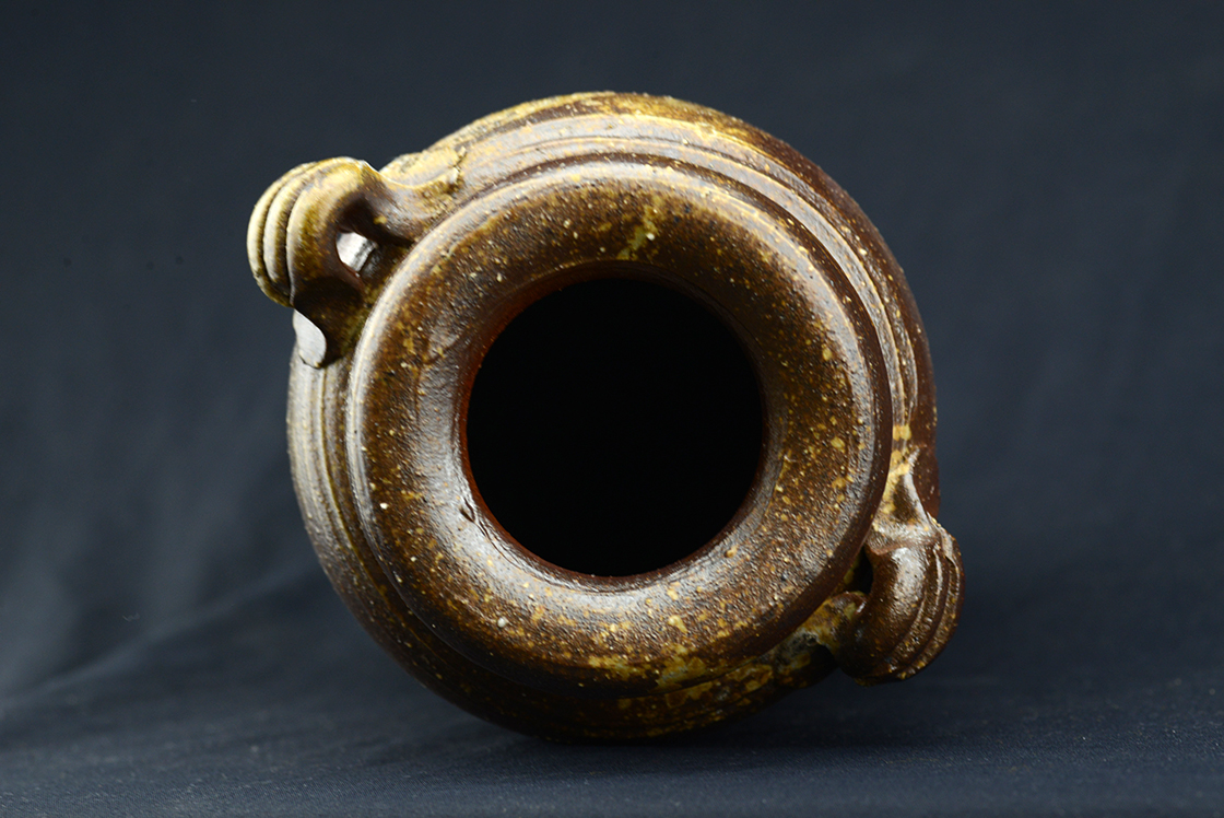 Mitsuke Bizen hanaire virágváza