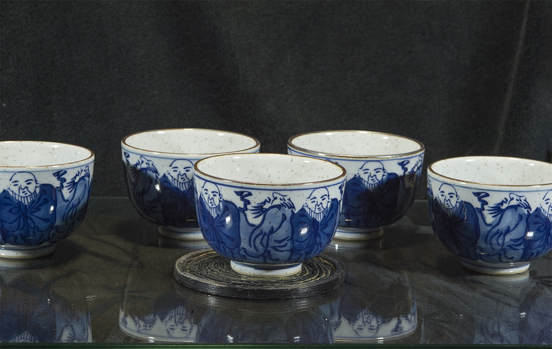 Vén szerzetesek csészekészlet