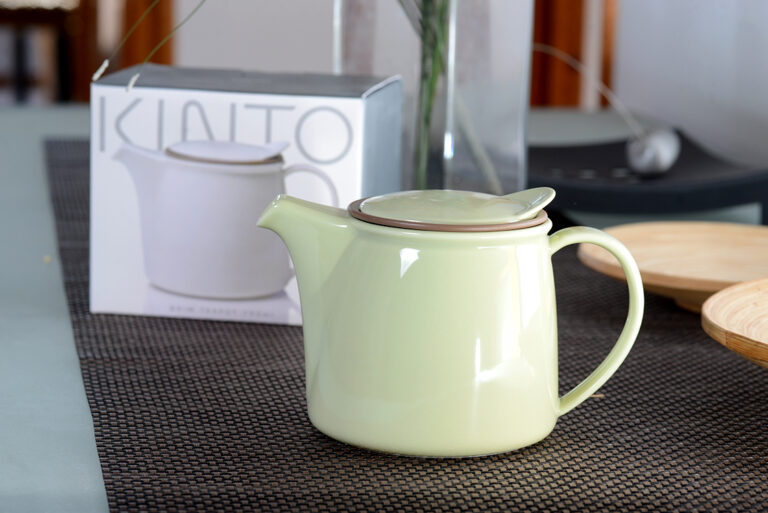 Kinto porcelán teáskanna