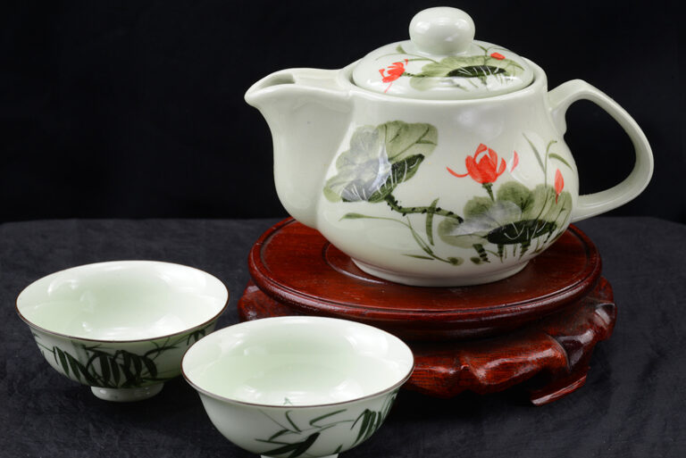 Lótusz forrás porcelán teáskanna