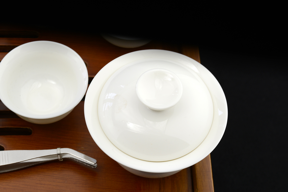 Utazó teáskészlet