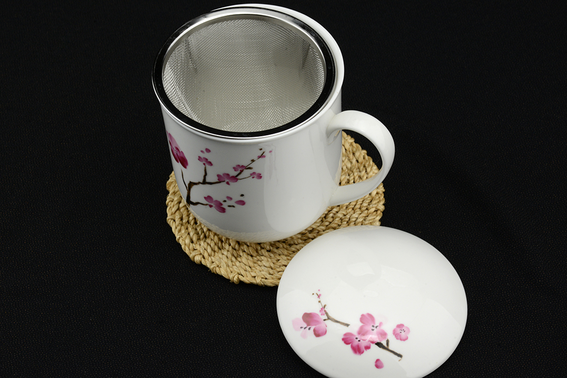 Sakura szűrős porcelán bögre