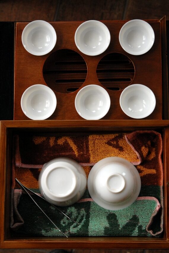 Utazó teáskészlet