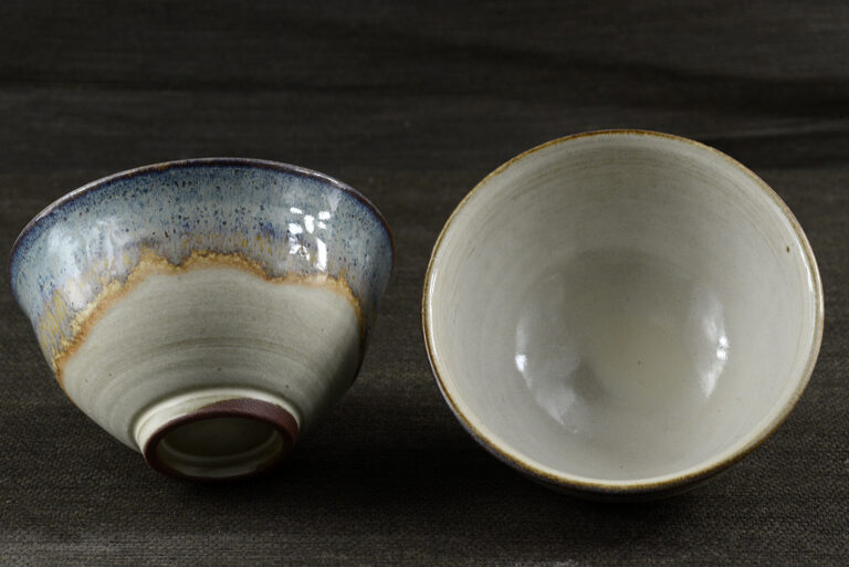 "Kékítőt old" türkiz mázas csésze