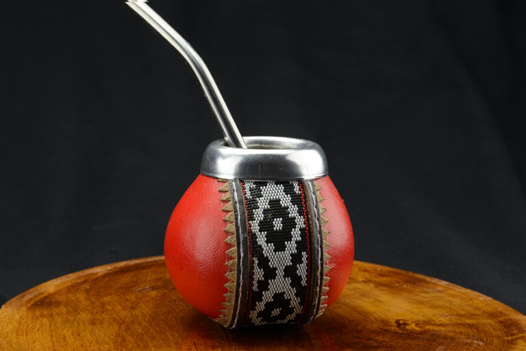 Tiki taka bőr mate tök