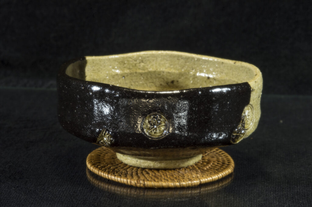 Kakiwake raku chawan japán matcha teáscsésze