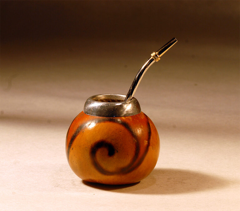 Misiónes mate tök bombillával