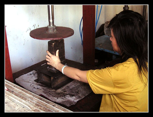 shu puer tea gyártás