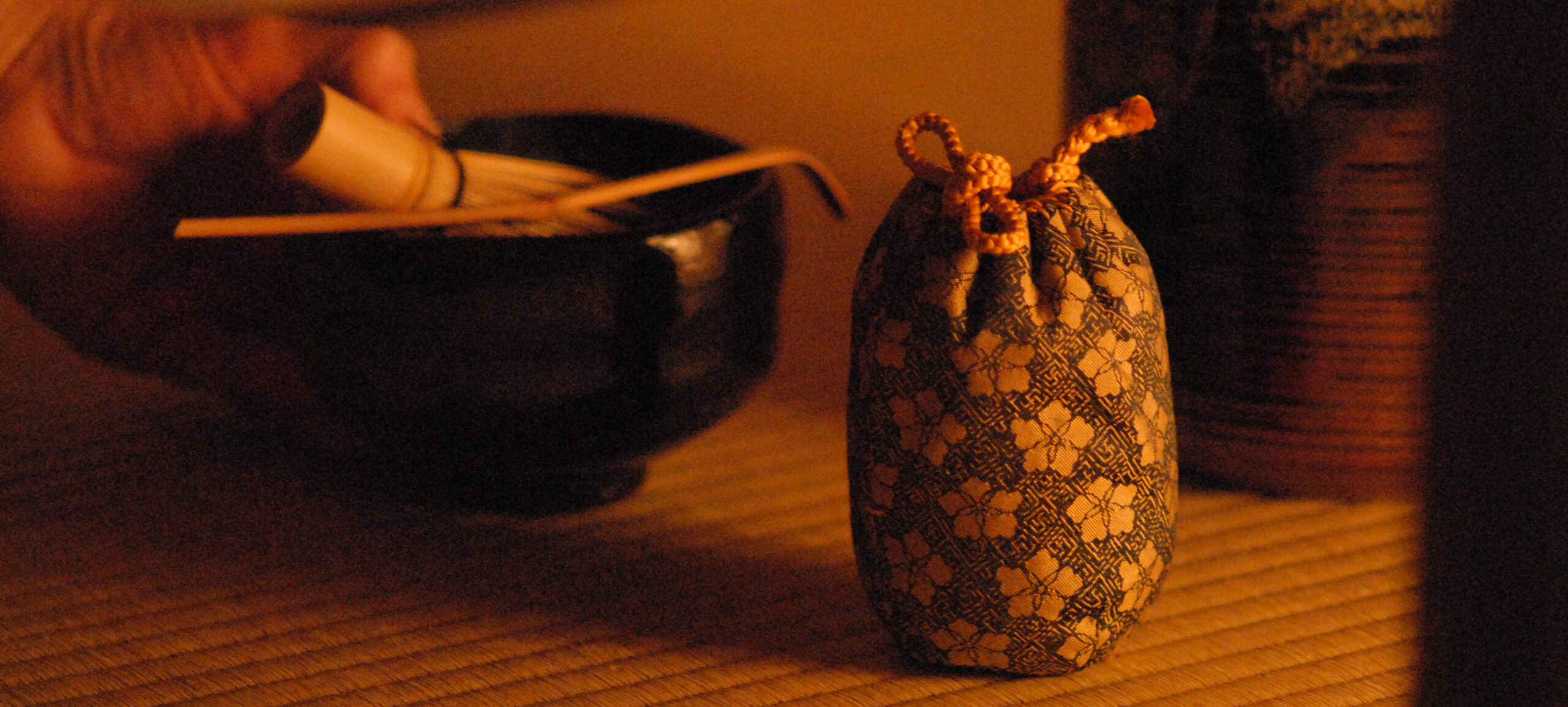 chaire teatartó koichához