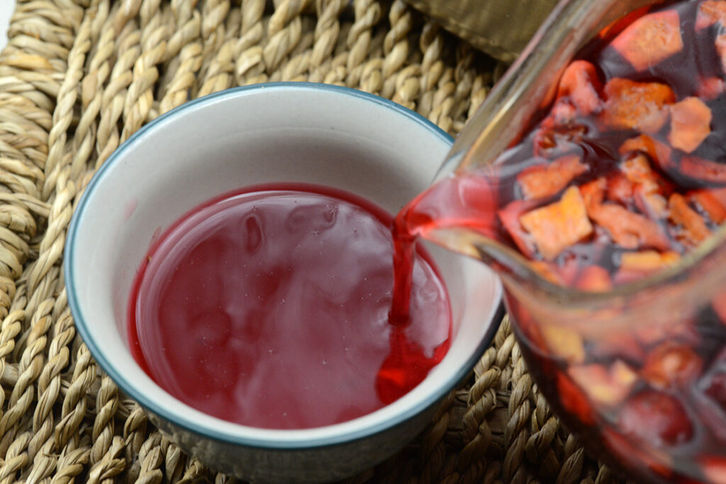 Fekete ribizli gyümölcstea