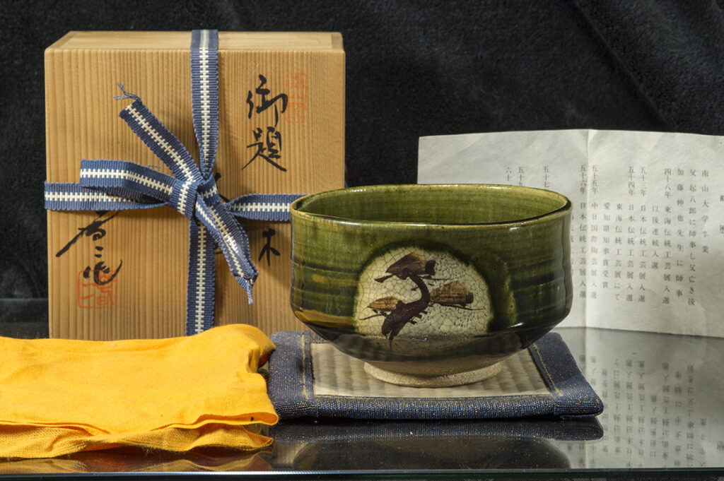 oribe-chawan-japan-matcha-teascsesze