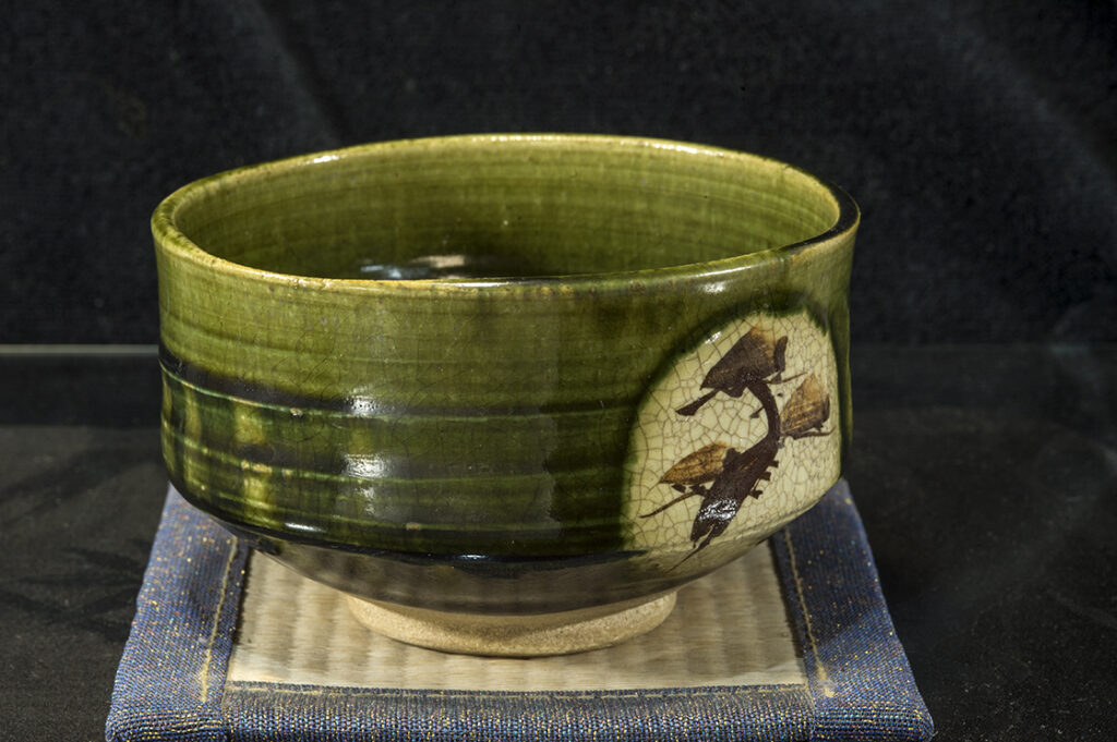 oribe-chawan-japan-matcha-teascsesze