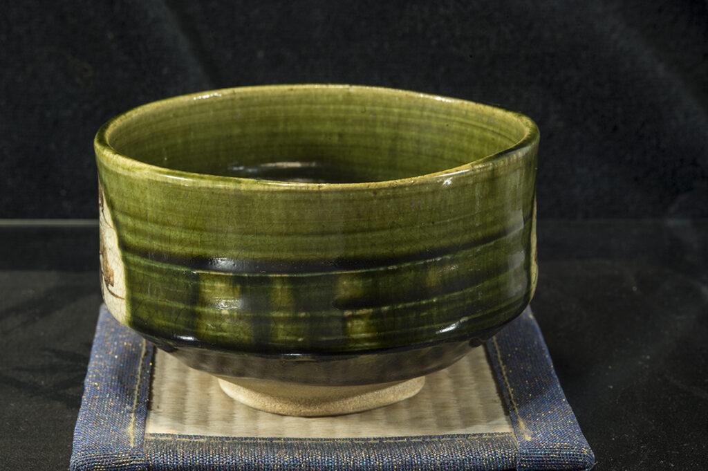 oribe-chawan-japan-matcha-teascsesze
