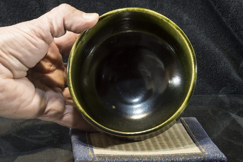 oribe-chawan-japan-matcha-teascsesze