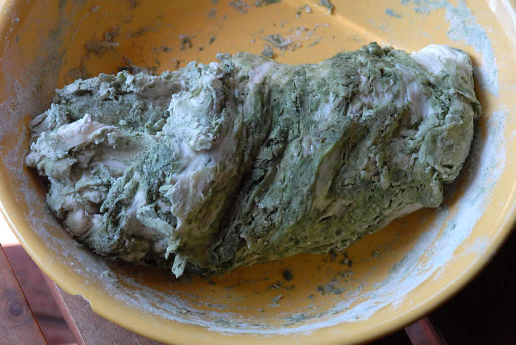 zöld teával sütött kenyér.