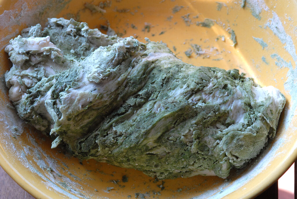 zöld teával sütött kenyér.