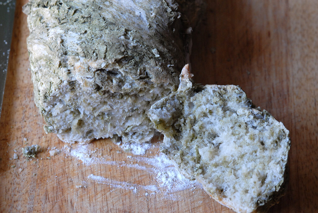 zöld teával sütött kenyér.