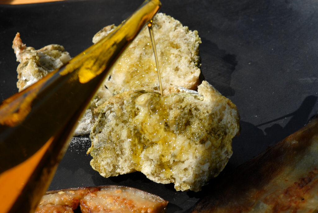 zöld teával sütött kenyér.