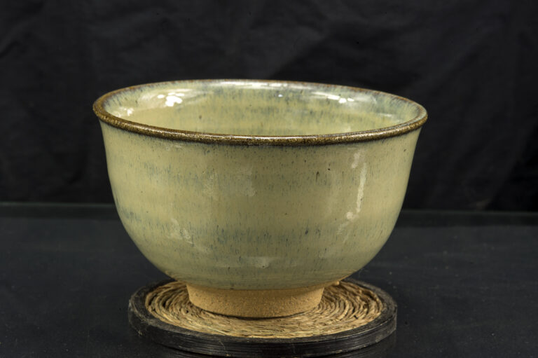 Karatsu-chawan-japan-matcha-teascsesze-Ippo-Harada-
