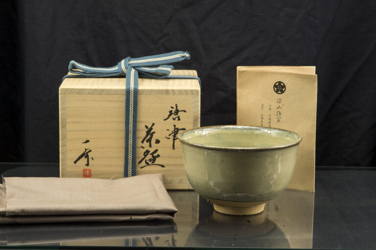 Karatsu-chawan-japan-matcha-teascsesze-Ippo-Harada-