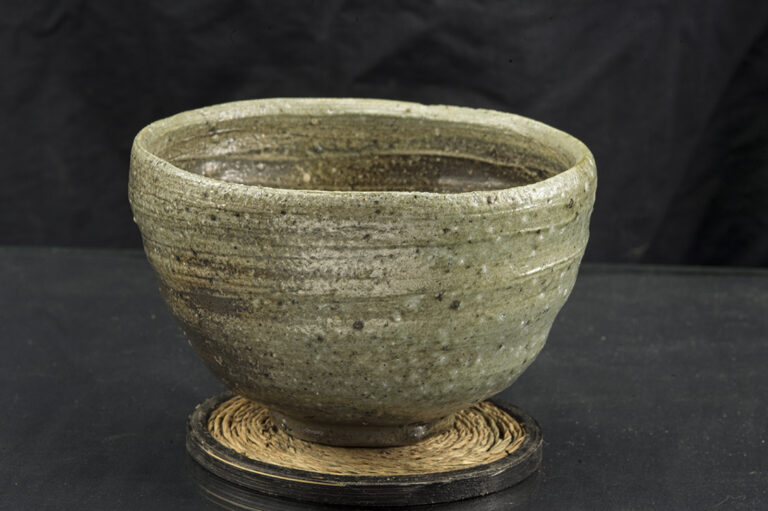 ao-bizen-chawan-Shuho-Yoshimoto-matcha-csesze