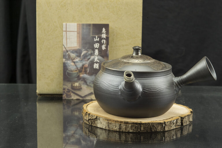Mogake-teaskanna-Yutaro-Yamada