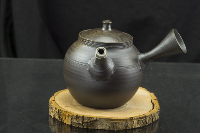 japan-tokoname-teaskanna-yutaro-yamada